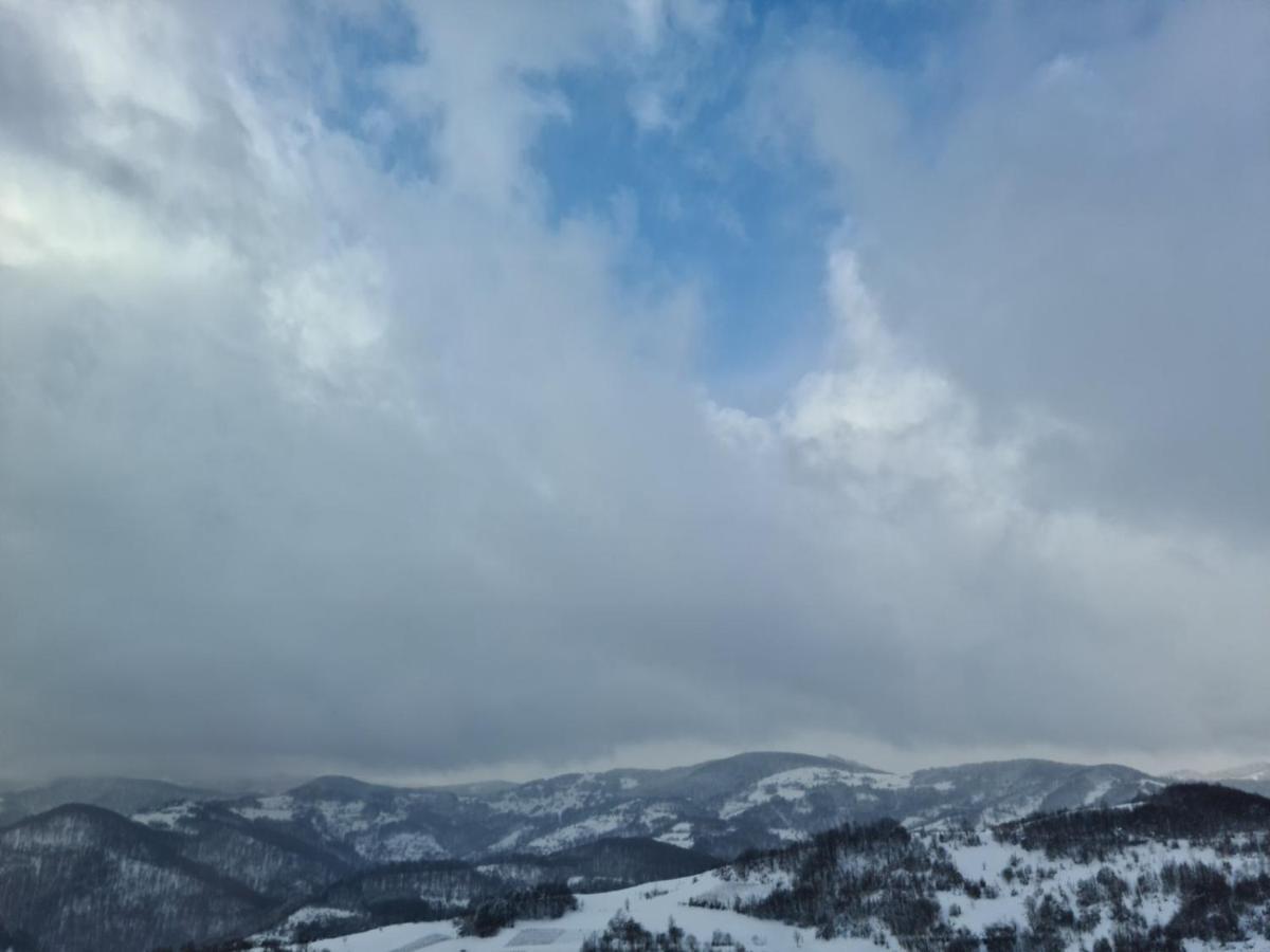 Cortina Resort Іваніца Екстер'єр фото